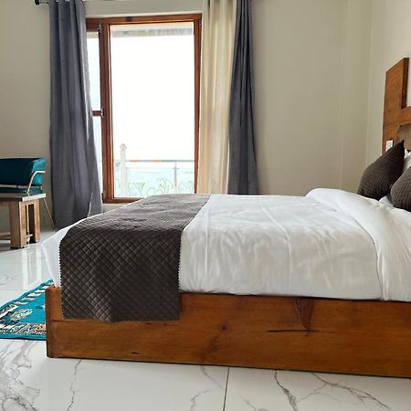 Himalayan Hill Top Resort Kanatal Luaran gambar