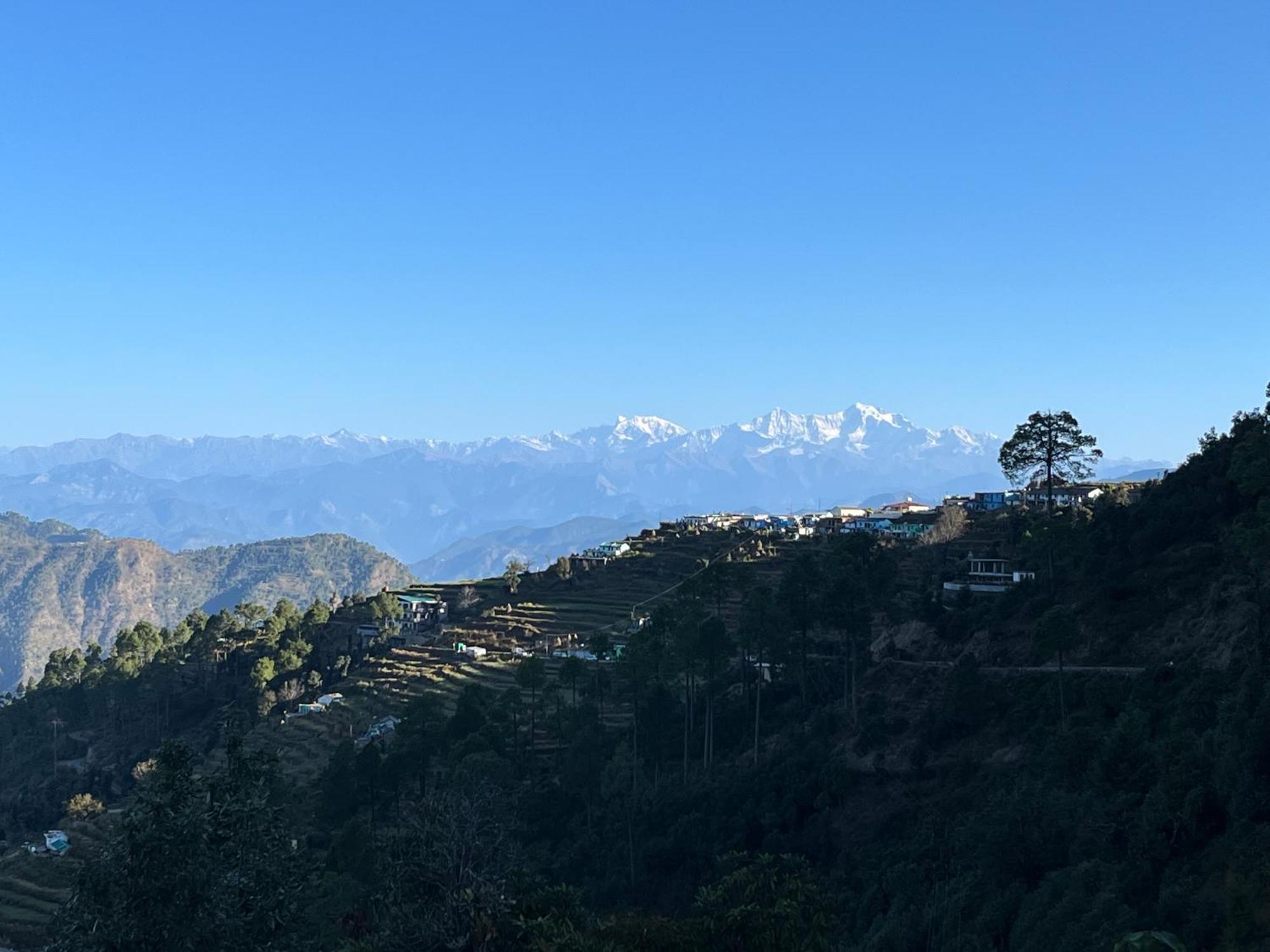 Himalayan Hill Top Resort Kanatal Luaran gambar
