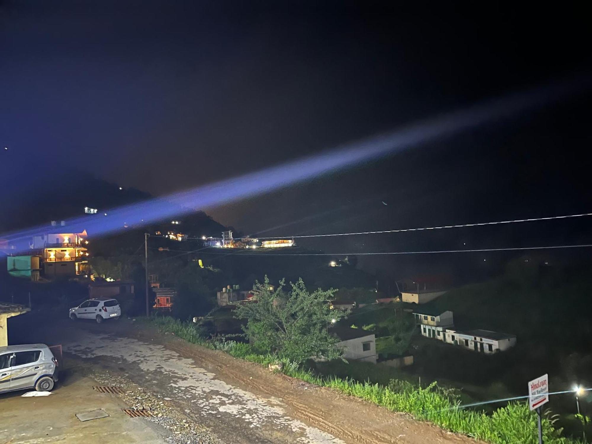 Himalayan Hill Top Resort Kanatal Luaran gambar