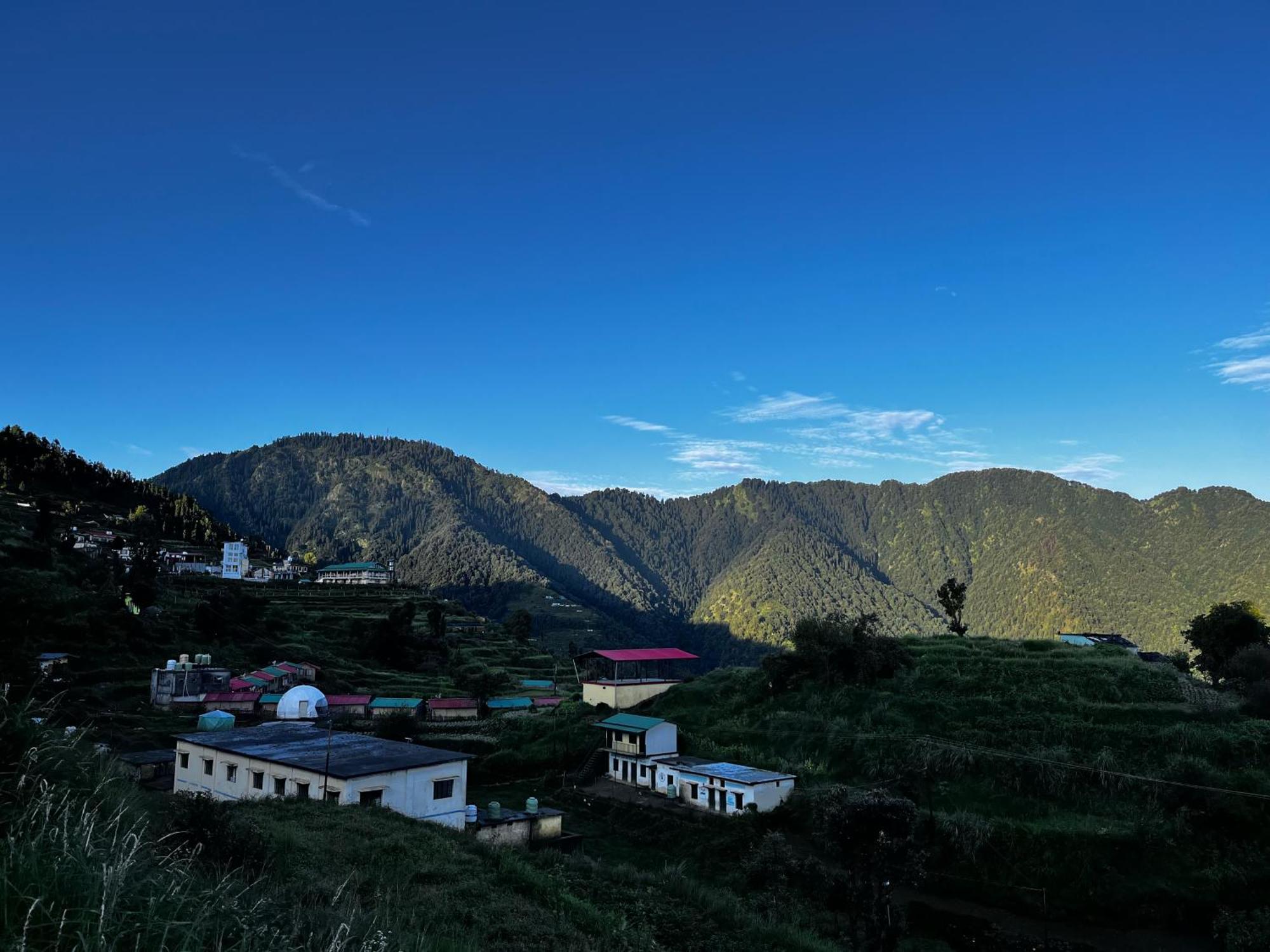 Himalayan Hill Top Resort Kanatal Luaran gambar