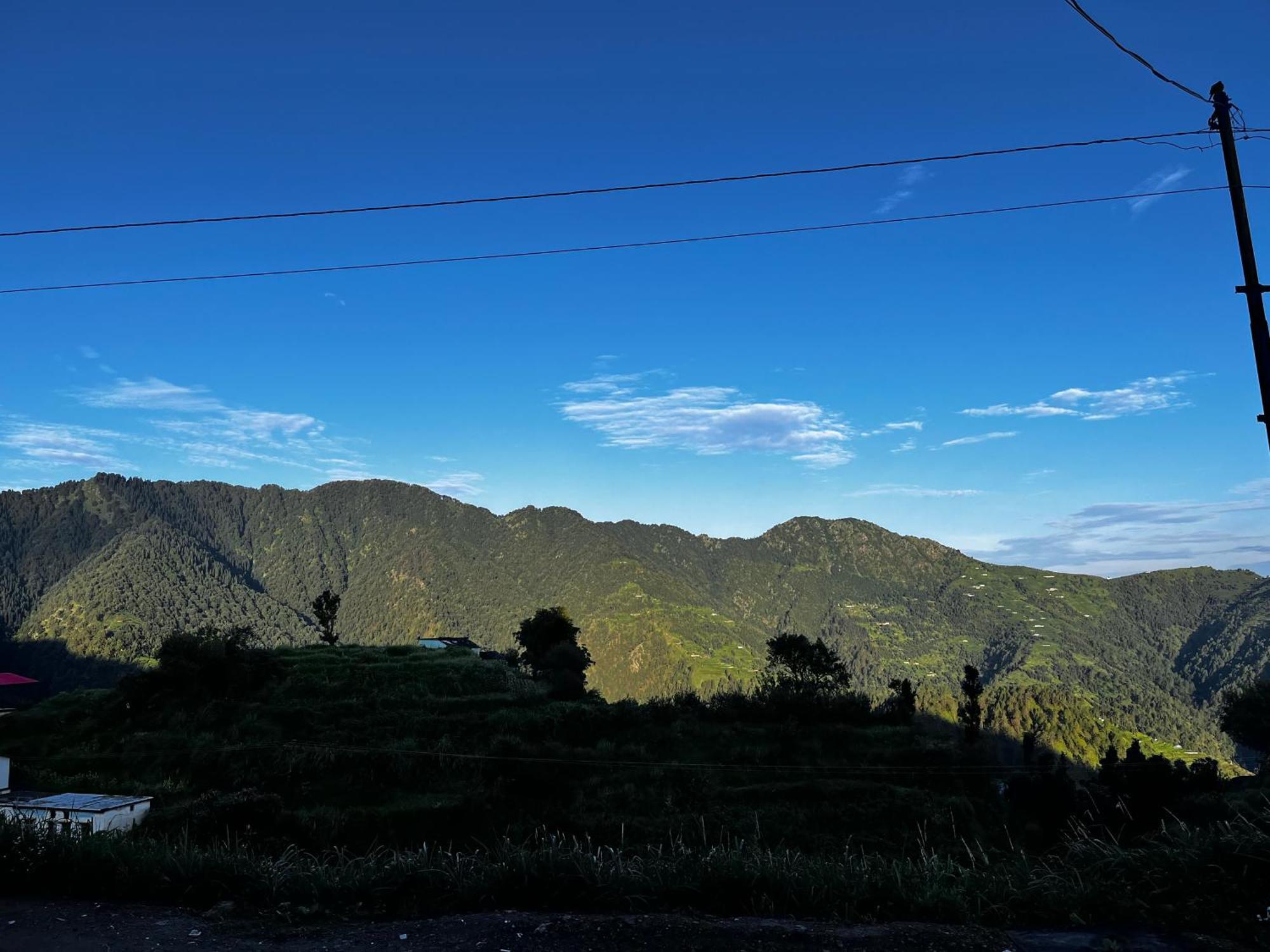 Himalayan Hill Top Resort Kanatal Luaran gambar