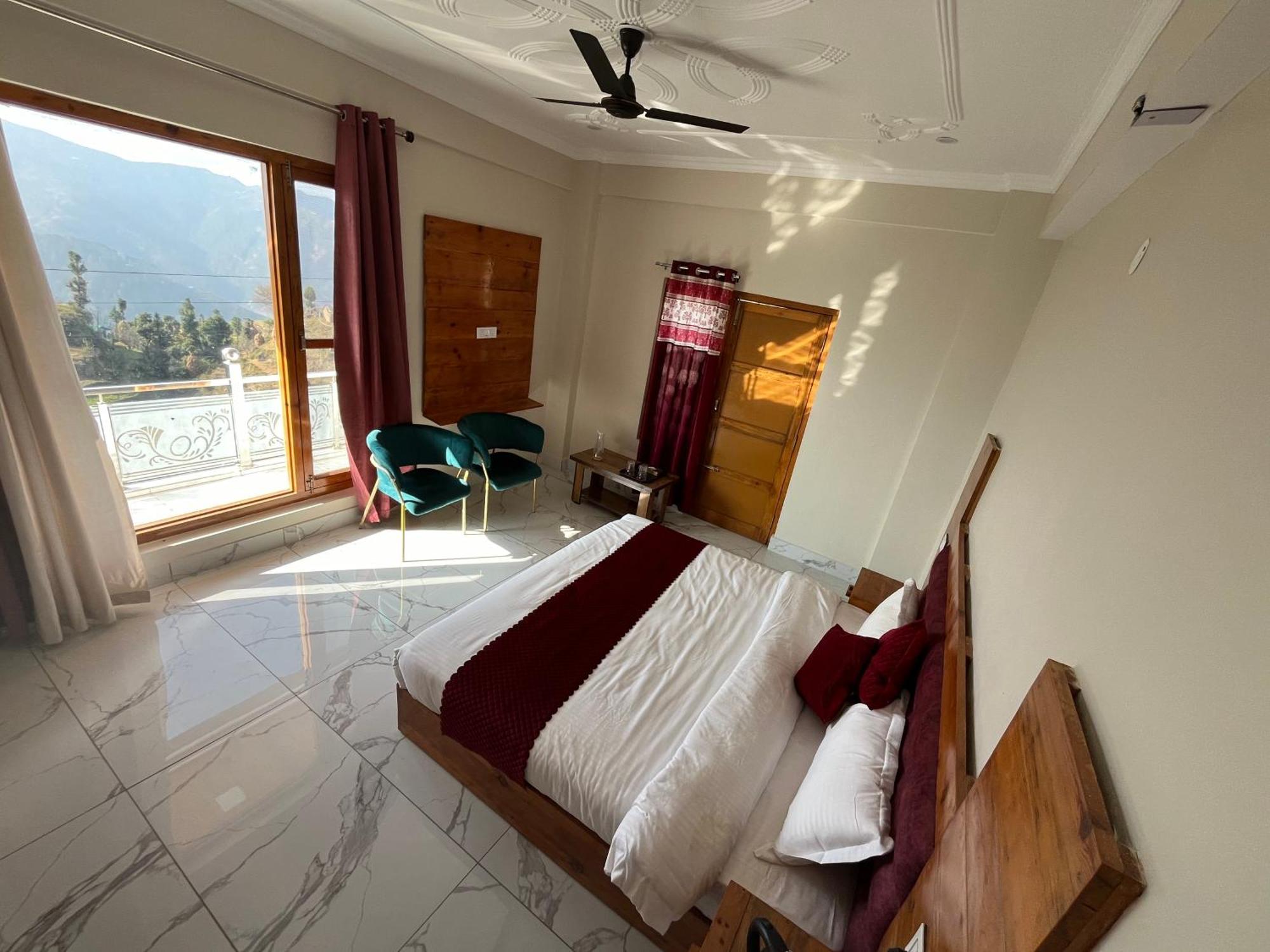 Himalayan Hill Top Resort Kanatal Luaran gambar